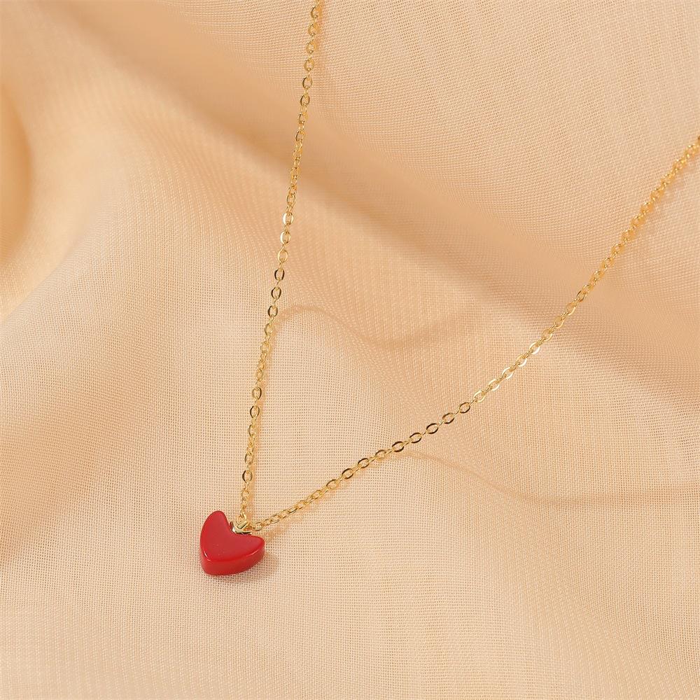 Simple red love necklace vitality girl wild little red heart pendant clavicle chain stall