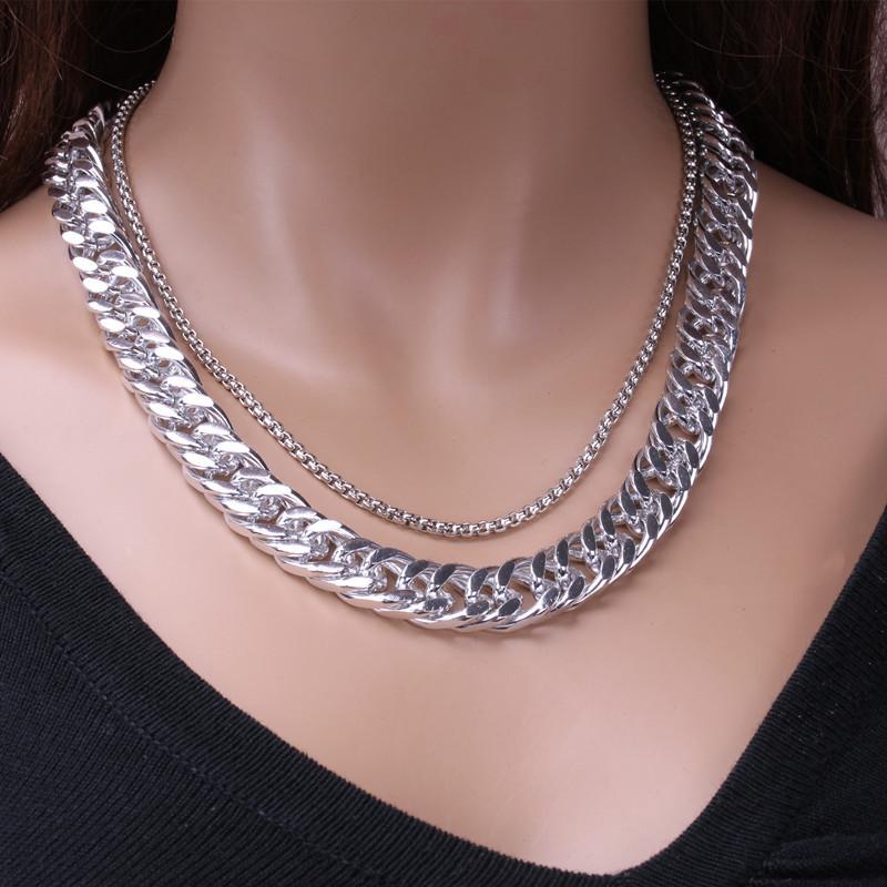Simple multi-layer alloy necklace fashion street shooting twist chain mix and match double-layer short chain clavicle chain female