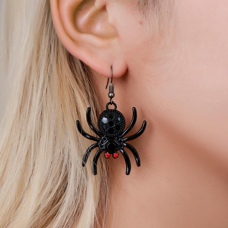 Creative Spider Earrings Night Exaggerated Animal Earrings Female Gothic Earrings Halloween Gift