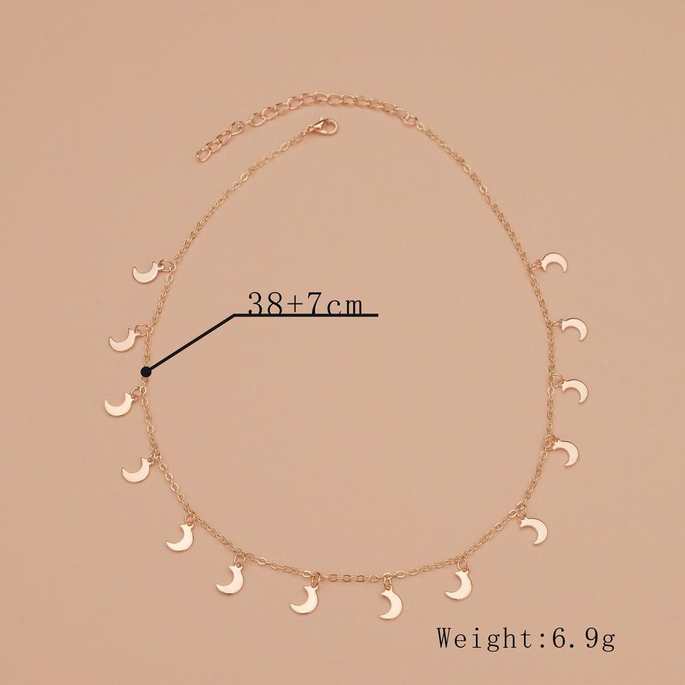 Fashion Vintage Iron Sheet Moon Pendant Necklace Clavicle Chain Necklace Ladies Accessories