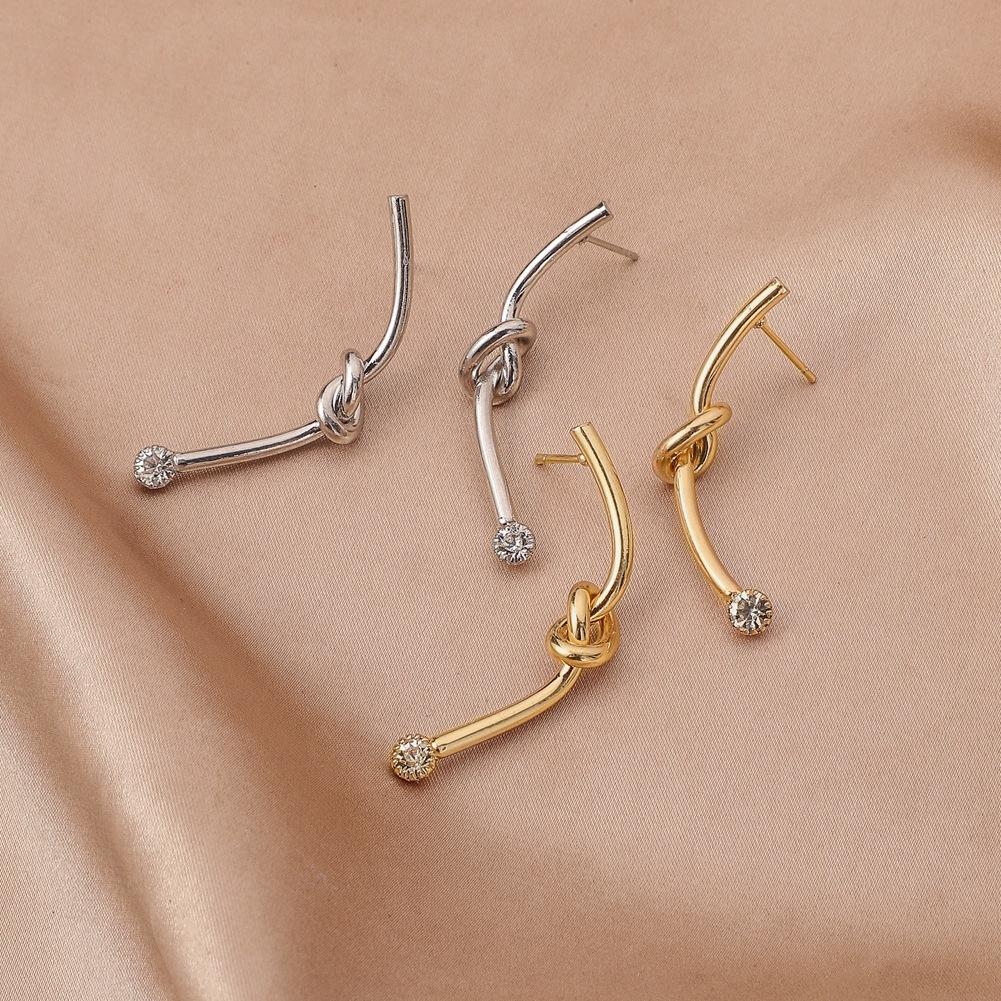 Diamond-encrusted earrings ins niche design creative knotted earrings simple temperament trendy ear accessories