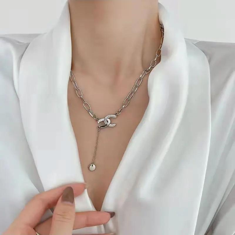 The same autumn and winter all-match cross sweater chain female niche light luxury ins titanium steel adjustable double C necklace