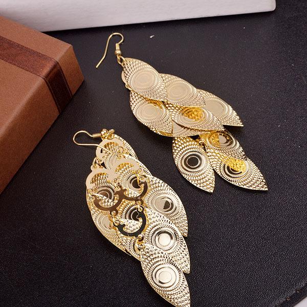 Long Oval Eye Earrings Fashion Metal Earrings Sequin Ear Jewelry