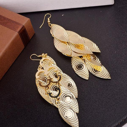 Long Oval Eye Earrings Fashion Metal Earrings Sequin Ear Jewelry