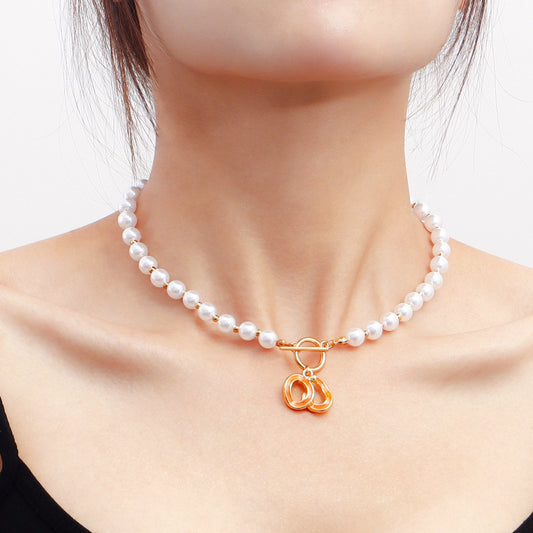 Jewelry y2k imitation pearl drop oil special-shaped double-circle pendant beaded necklace female niche design necklace