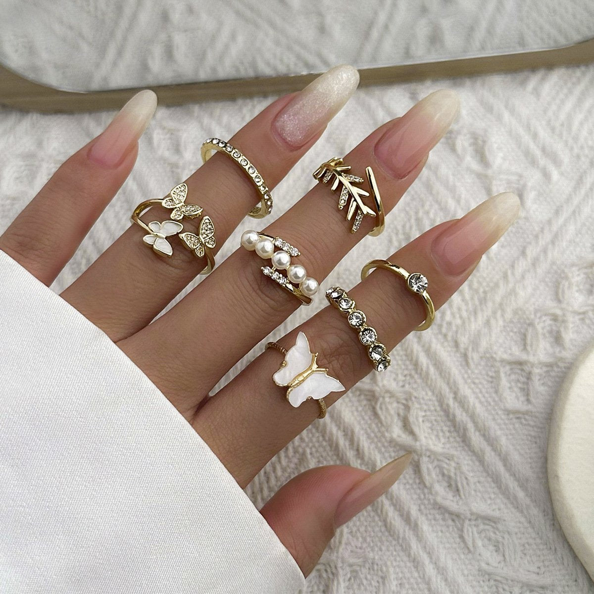 Jewelry Simple Mix and Match Turquoise Hand Jewelry Temperament Butterfly Geometric Micro-inlaid Diamond Ring Set Female