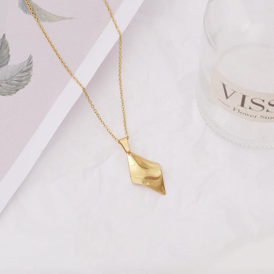 Retro Irregular Geometric Necklace Women's Rhombus Clavicle Chain