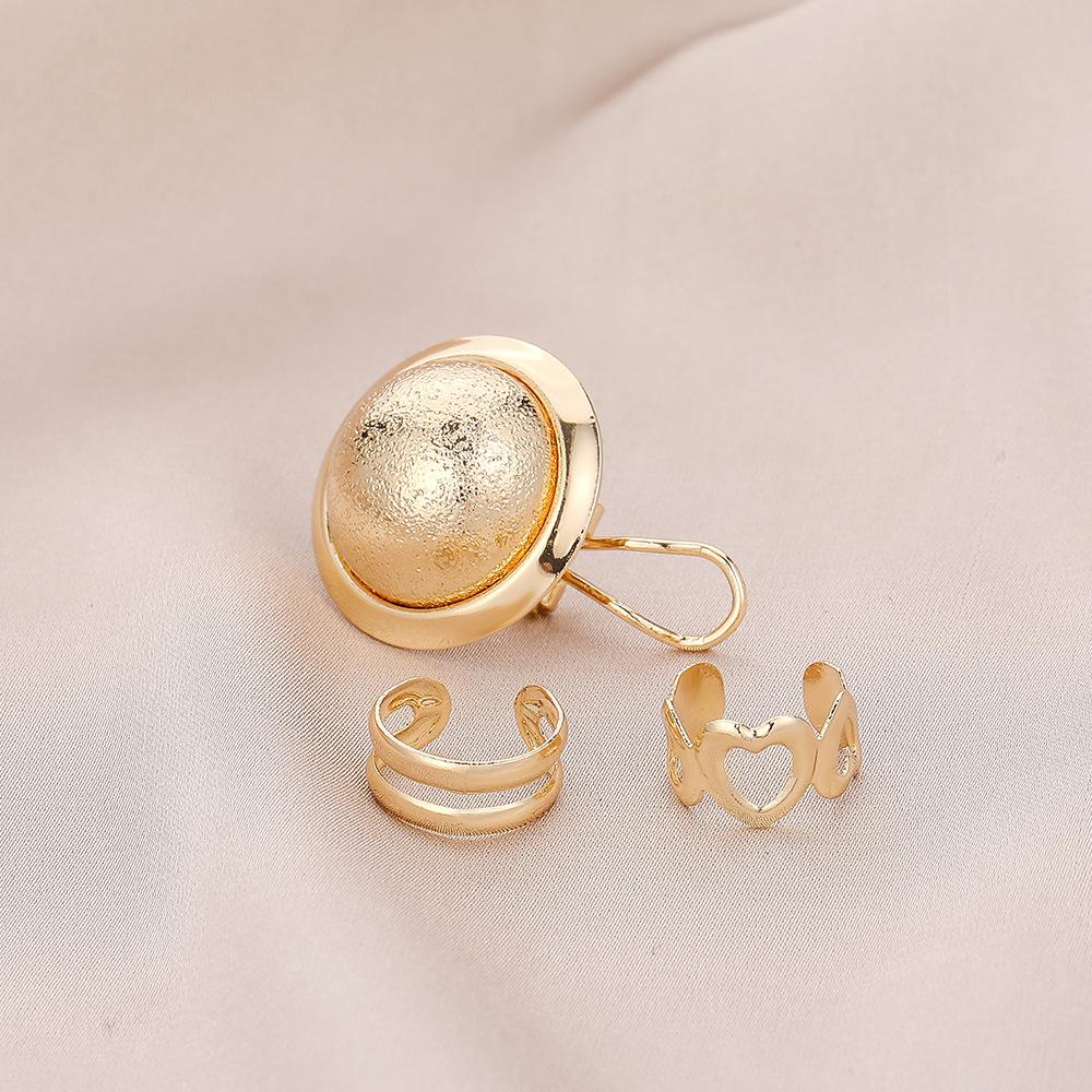 Design sense hat set earrings French temperament small gold ball earrings love ear clip female KC gold metal ear jewelry