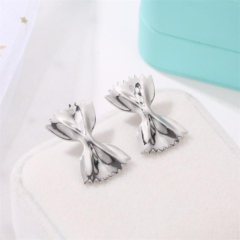 Fashion Earrings Creative Bowknot Metal Stud Earrings Literary Sweet Folding Candy Paper Ladies Earrings