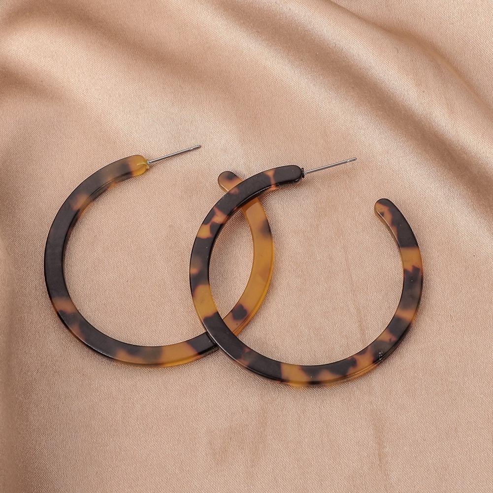 Exaggerated leopard print c-shaped acrylic plate earrings simple and versatile retro earrings women's accessories
