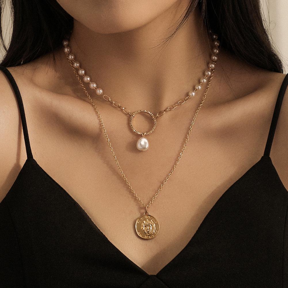 Young luxury niche necklace double circle pearl necklace design clavicle chain simple and indifferent