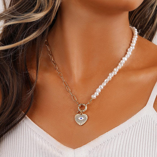 Fashionable and Exquisite Super Fairy Short Pearl Lock Heart Eye Necklace