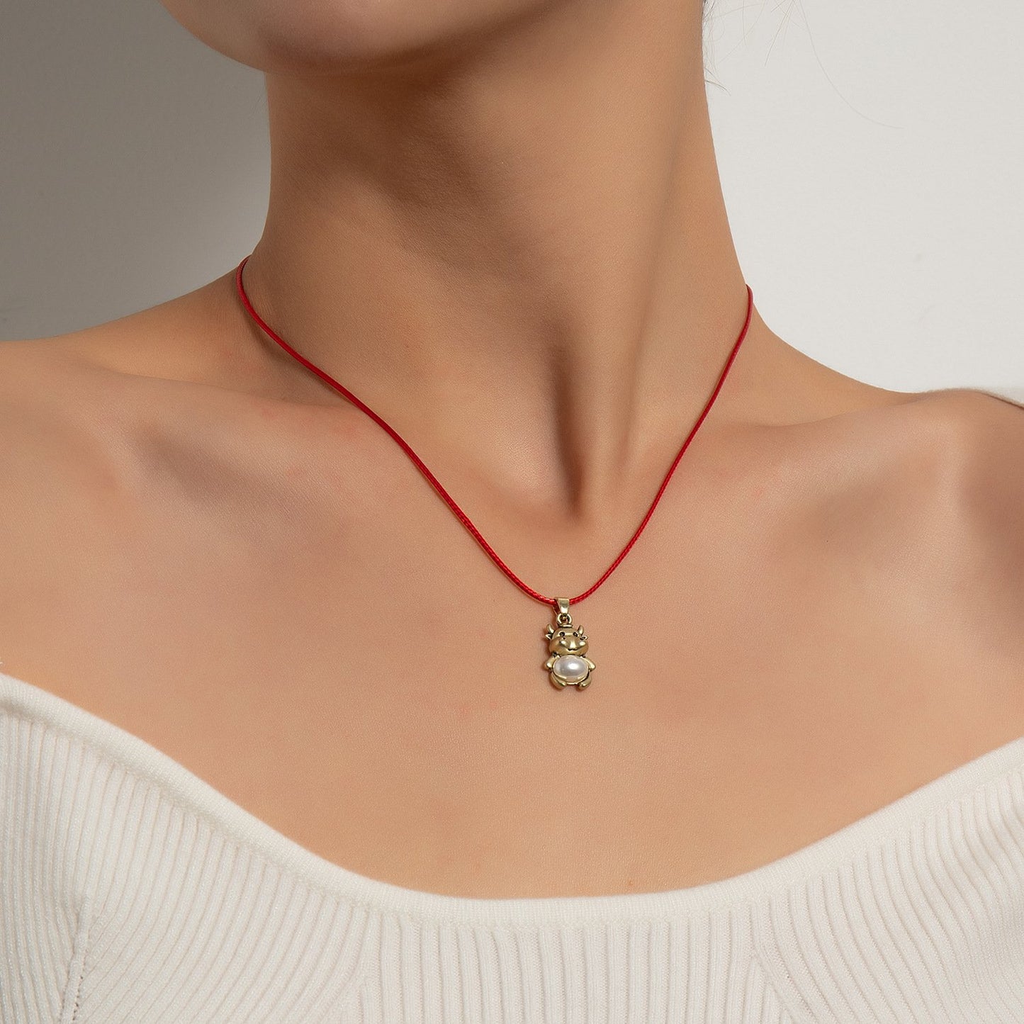 Jewelry Fashion Niche Red Rope Necklace Female Simple Cute Metal Calf Pendant