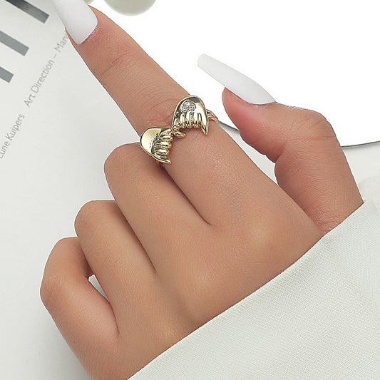 Creative golden zircon hand in hand ring fashion retro hook couple ring jewelry
