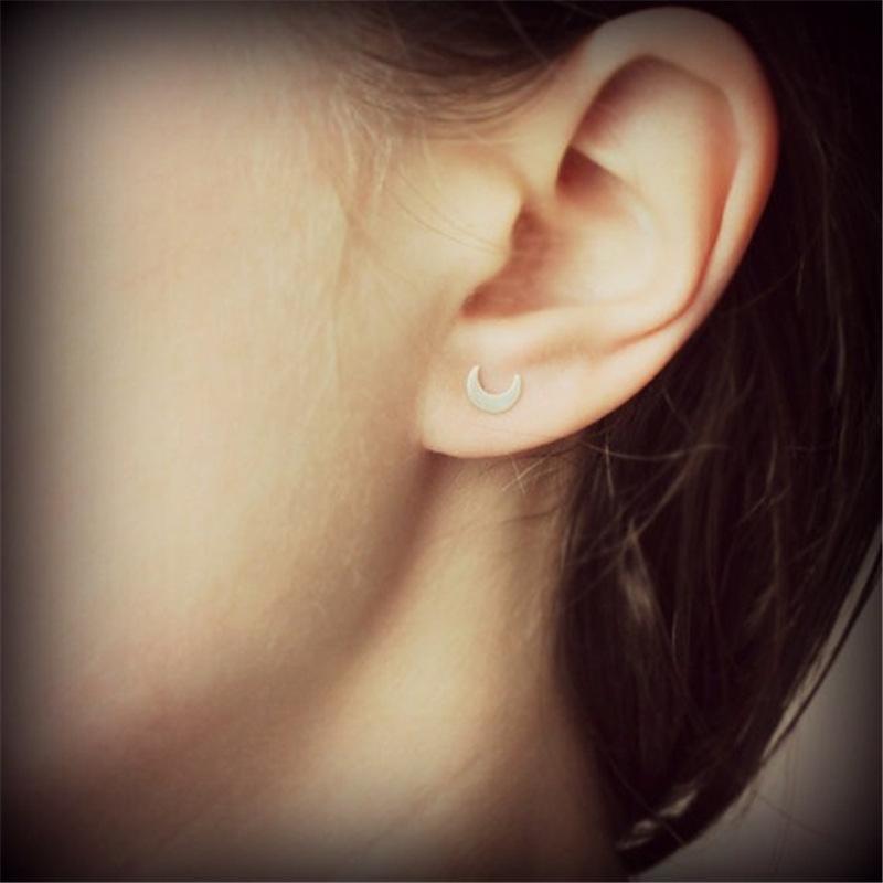 Simple fashion crescent moon small fresh earrings popular earrings earrings