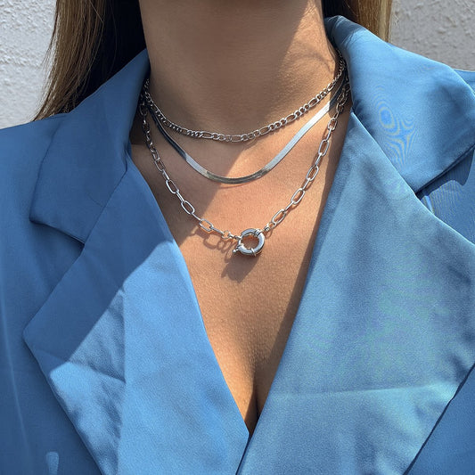 Jewelry Retro Hip Hop Flat Snake Bone Chain Necklace Female Simple Geometric Metal Buckle Clavicle Necklace