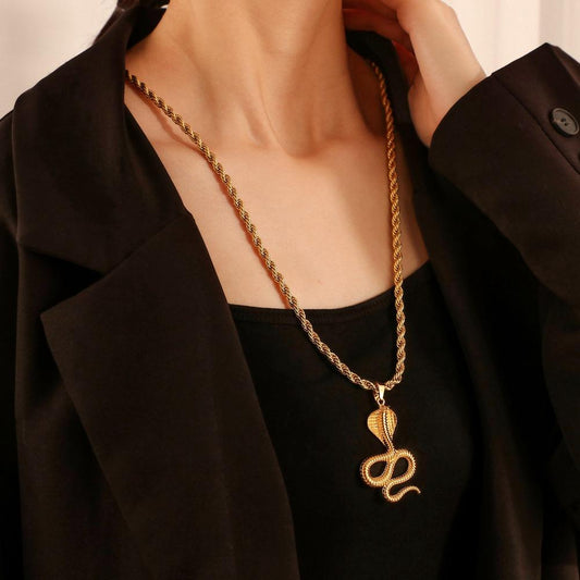 Jewelry personalized men's twist chain exaggerated metal cobra pendant hip-hop long necklace