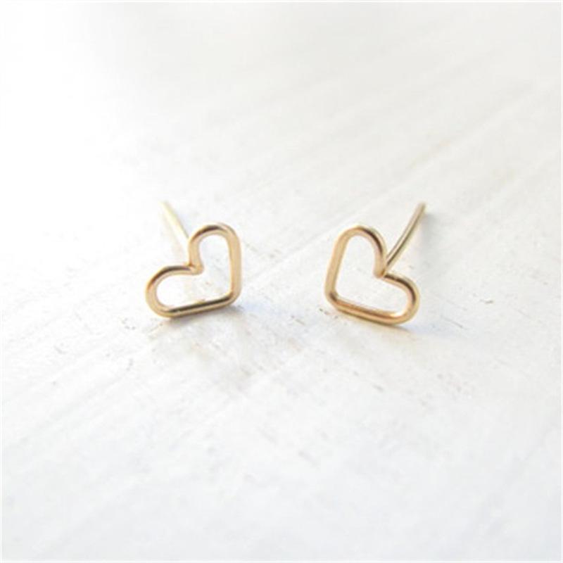 Tanabata Valentine's Day Gift Simple Hollow Peach Heart Love Stud Earrings Women's Classic Versatile Earrings Ear Jewelry