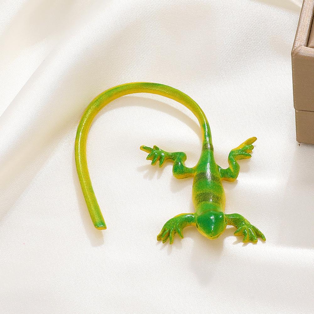 Ins exaggerated lizard ear clip without ear hole fashion creative niche design gecko ear bone clip animal earrings