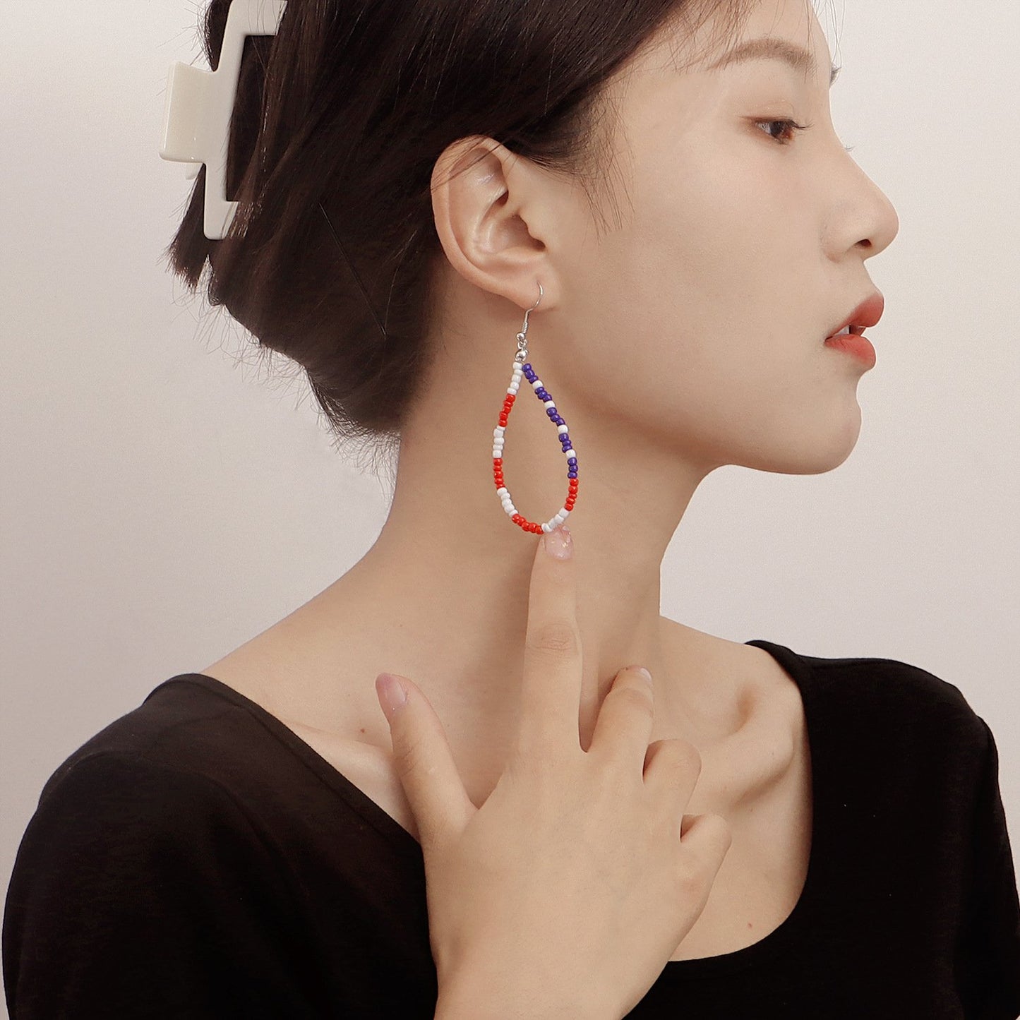 Jewelry hand-woven blue, red and white rice beads geometric drop-shaped pendant all-match earrings earrings