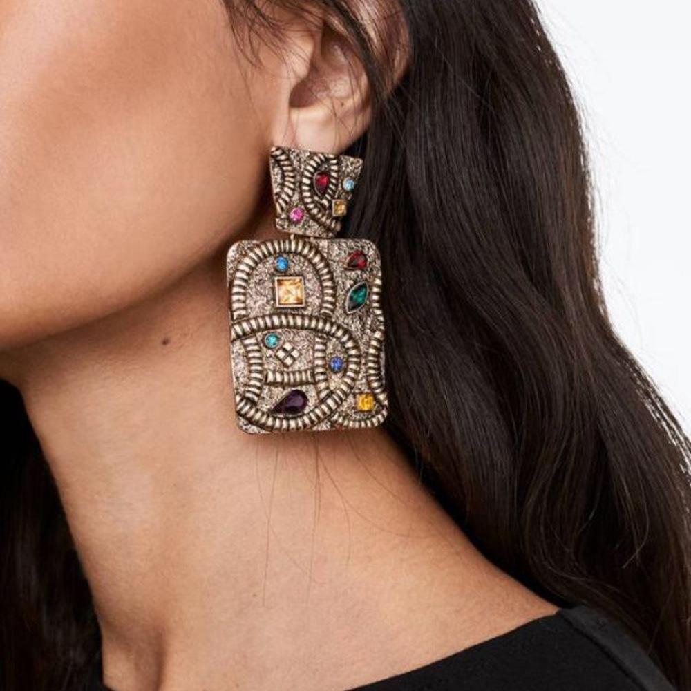 E7479 Magnesium Bottle Shape Creative Earrings Luxury European Court Retro Fashion Earrings Earrings