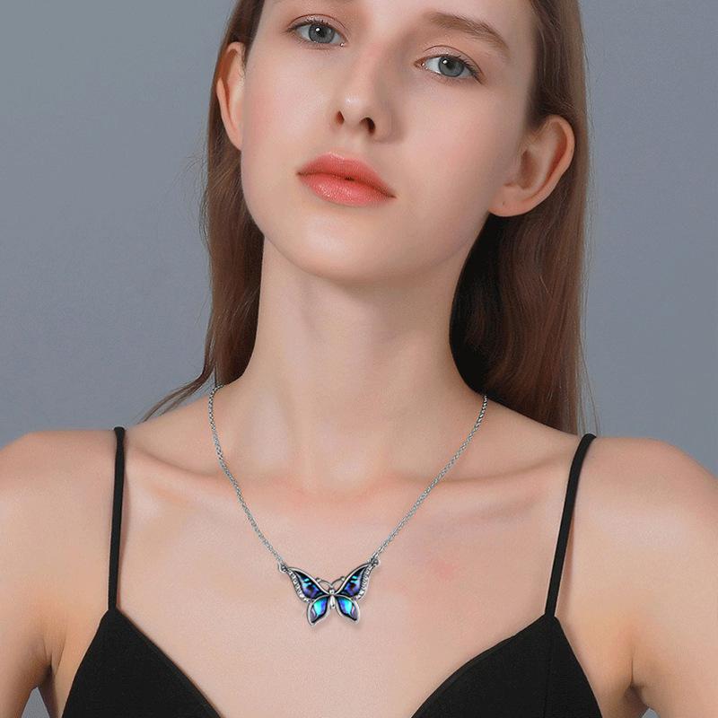 Jewelry Summer Butterfly Pendant Necklace Female Niche Design Animal Jewelry Fashion Accessories