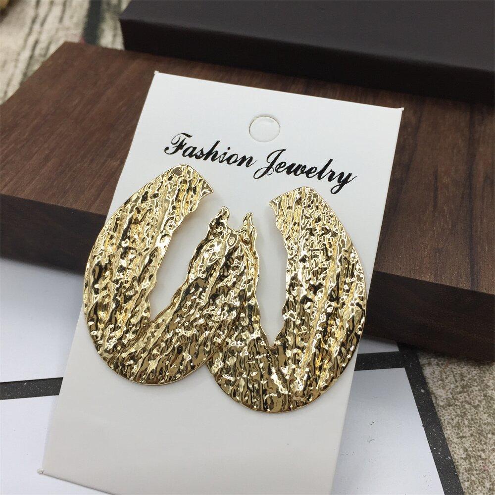 Wrinkled flake U-shaped leaf stud earrings popular jewelry Indian gold earrings