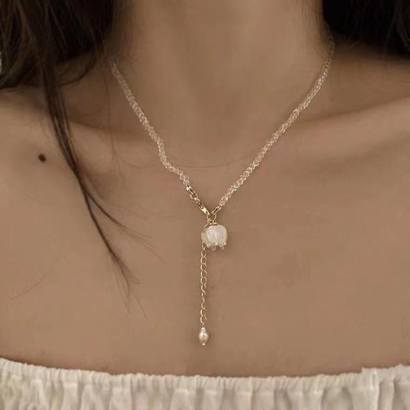 Moonlight Lily of the Valley Super Fairy French Flower Pearl Pendant Necklace Retro High Quality Temperament Vacation Clavicle Chain