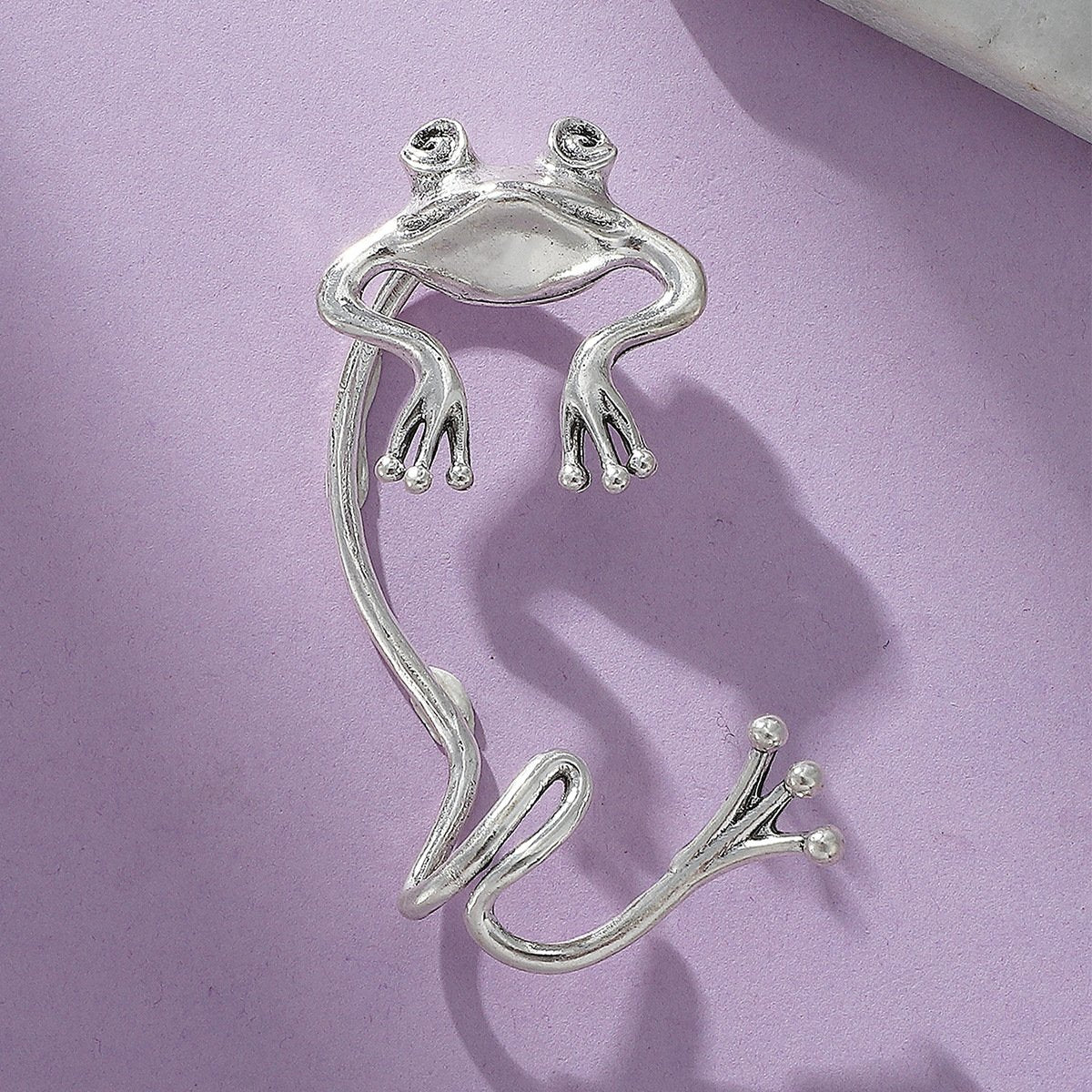 Fashion Metal Frog Holeless Ear Clip Ethnic Creative Retro Animal Ear Hanging Do Old Earrings Female