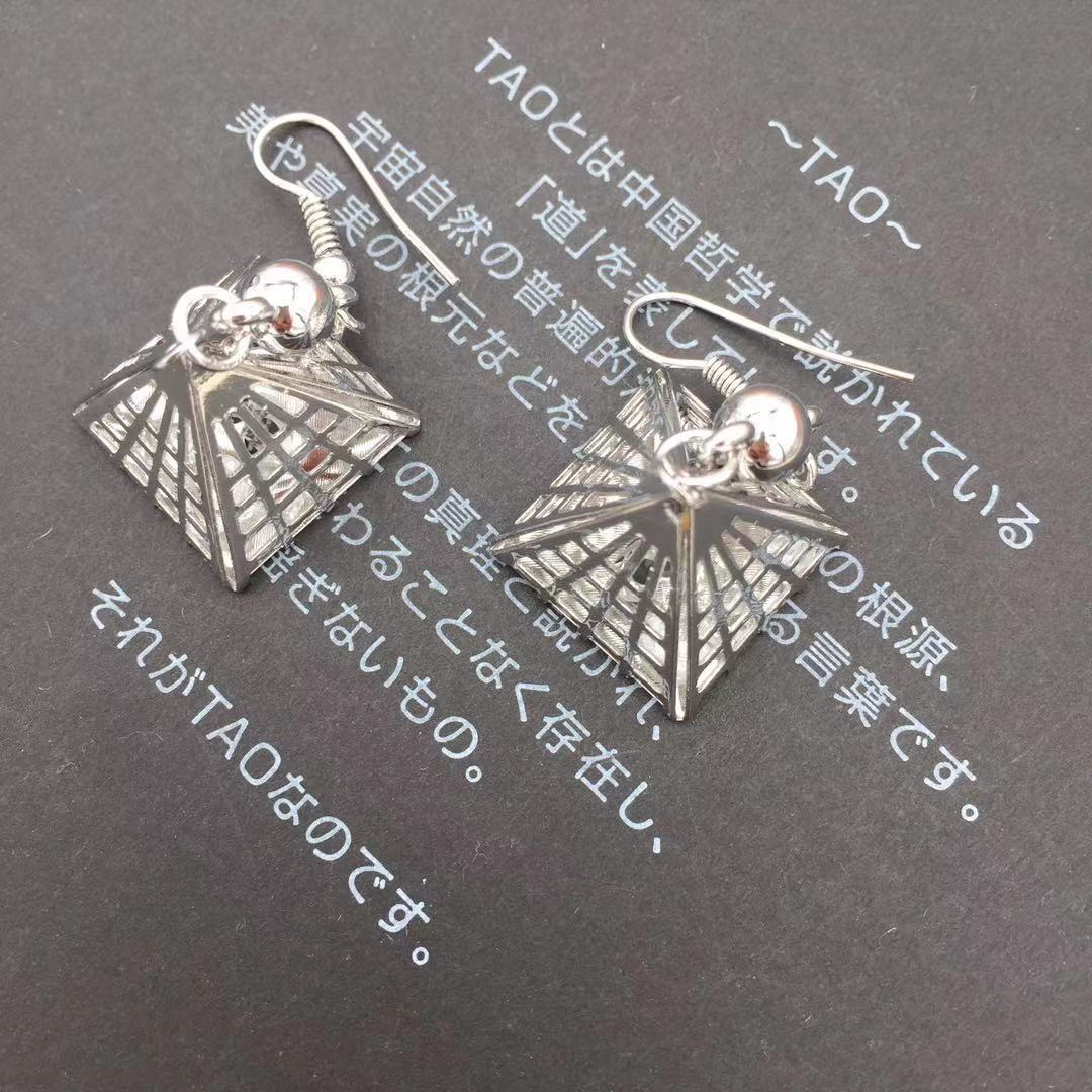 Pyramid Imitation Zircon Earrings Earrings OL Versatile Ladies Earrings Fashion Jewelry