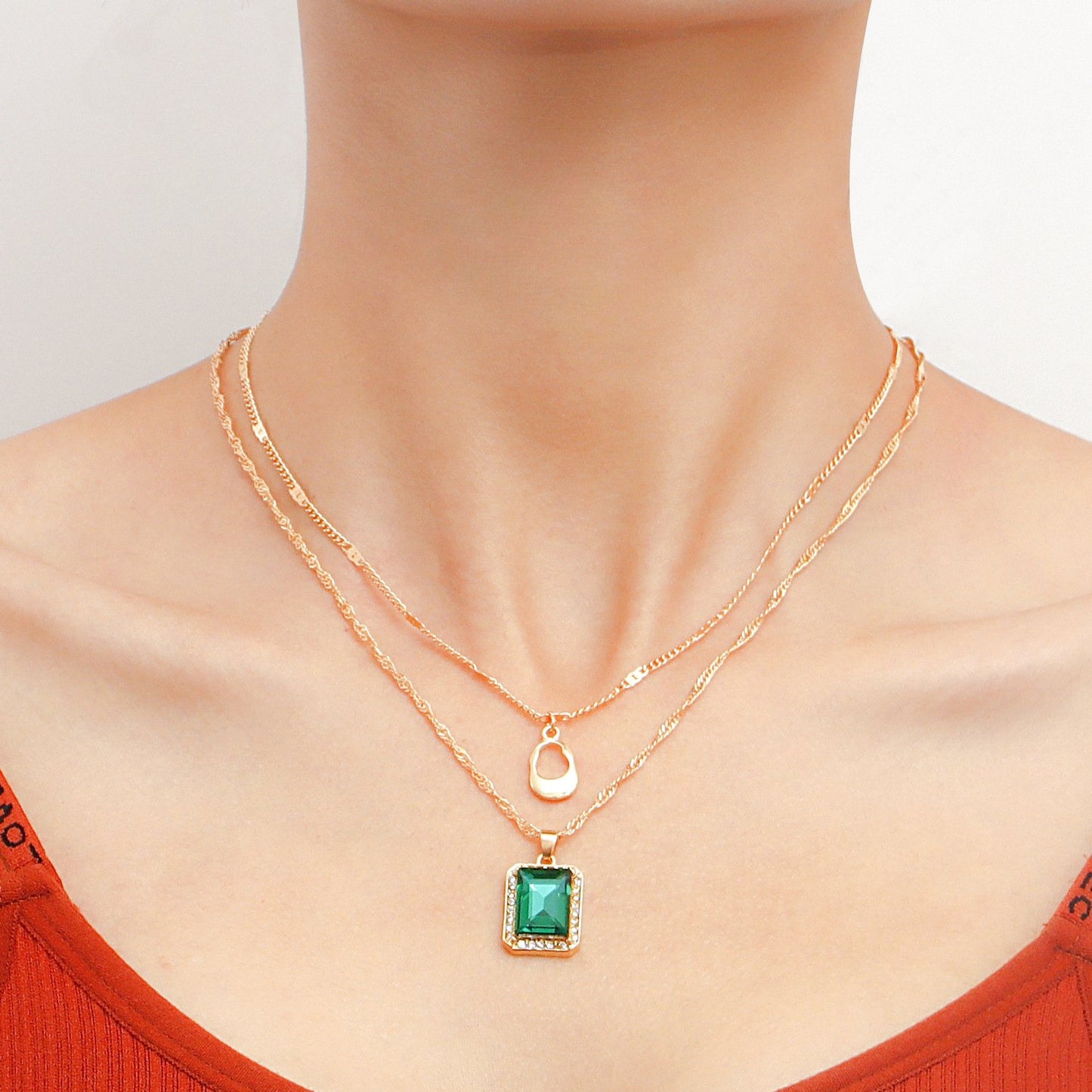 Jewelry French Double Layer Clavicle Chain Imitation Emerald Necklace Hollow Geometric Pendant Necklace Ladies
