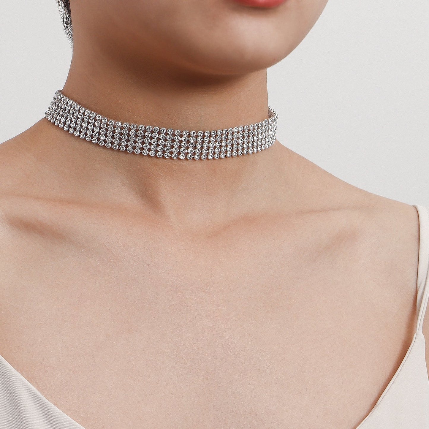 choker personality night beam neck necklace short collarbone necklace elements multi-layer diamond necklace