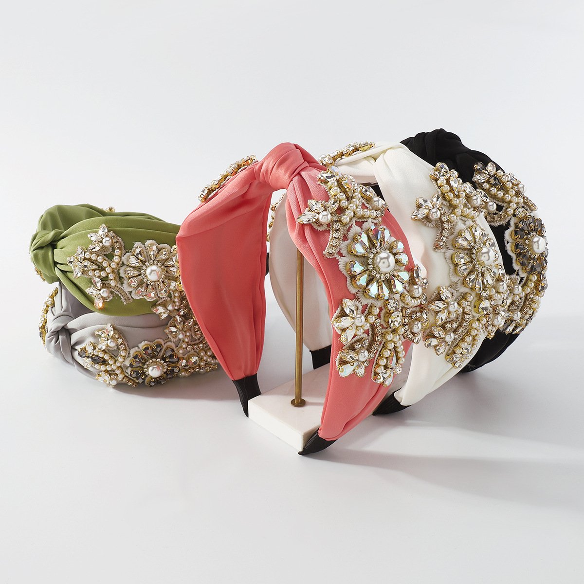 F4143 Exaggerated geometric hair hoop imitation pearl rhinestone wide edge knotted head hoop personality light luxury heavy industry hairpin