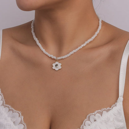 N1121 Small Fresh Rice Bead Necklace Women's Flower Tai Chi Gossip Necklace Simple Design Contrasting Color Necklace
