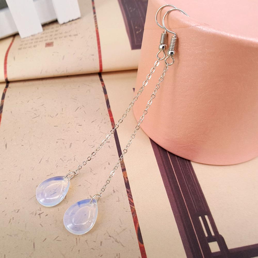 Creative drop-shaped earrings earrings opal earrings fashion white and light earrings of the same style