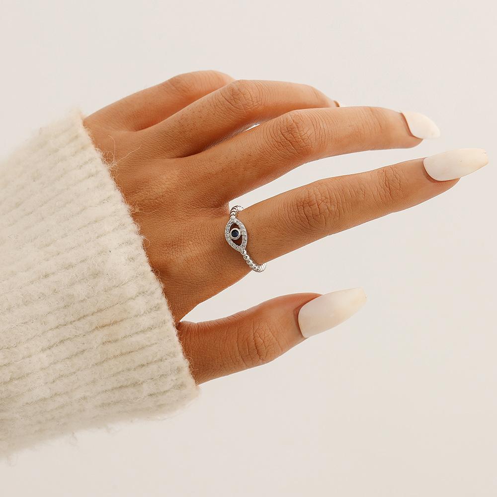 Simple and cold blue diamond eyes copper micro-inlaid open ring ladies beautiful and fresh retro rings for ladies