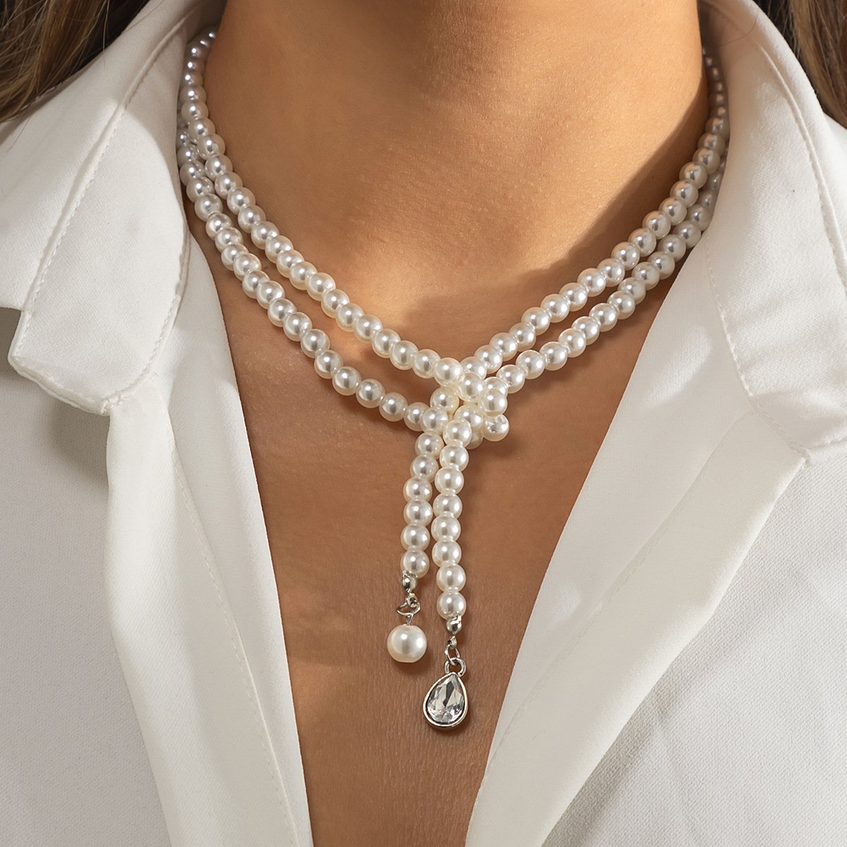 Jewelry Retro Trend Pearl Tassel Necklace Female Personality Simple Diamond Water Drop Gemstone Necklace