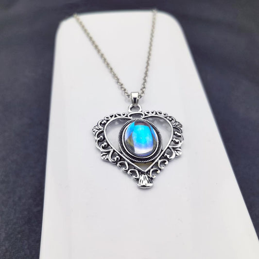 Jewelry Hollow Imitation Moonstone Heart Pendant Necklace Female Retro Bohemian Lace Jewelry