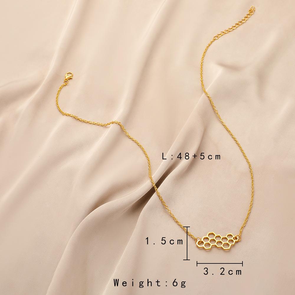 Export Fashion Simple Temperament Honeycomb Pendant Cross Chain Necklace Ladies Neck Jewelry