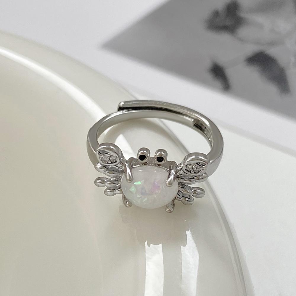 ins moonstone crab ring female fashion personality creative niche design diamond small crab index finger ring