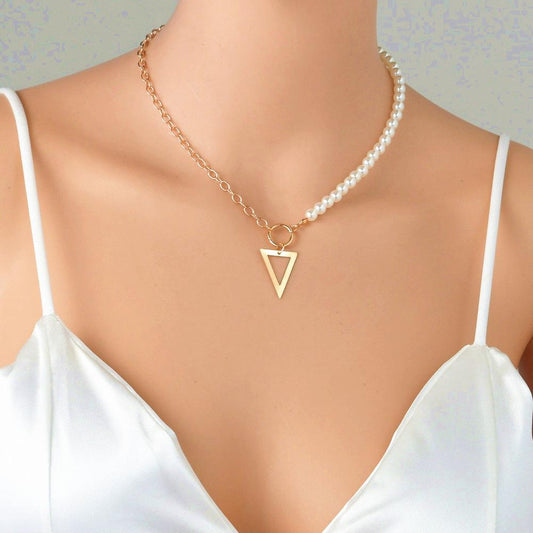 Small Fresh Triangle Pendant Necklace Fashion Imitation Pearl Necklace Ladies Accessories