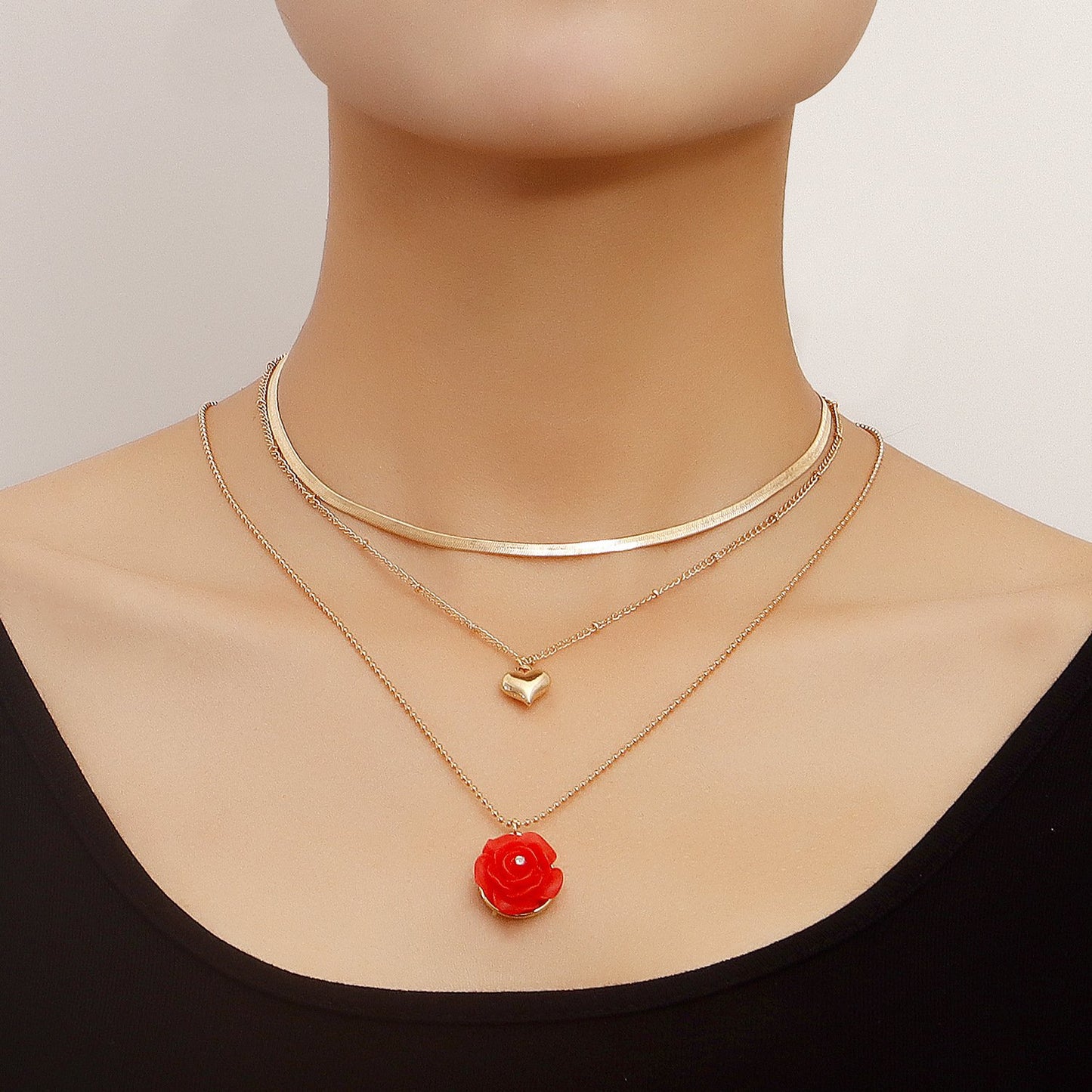 Jewelry Multilayer Love Rose Pendant Necklace Sweater Chain Fresh and Natural Niche Design Sense Necklace