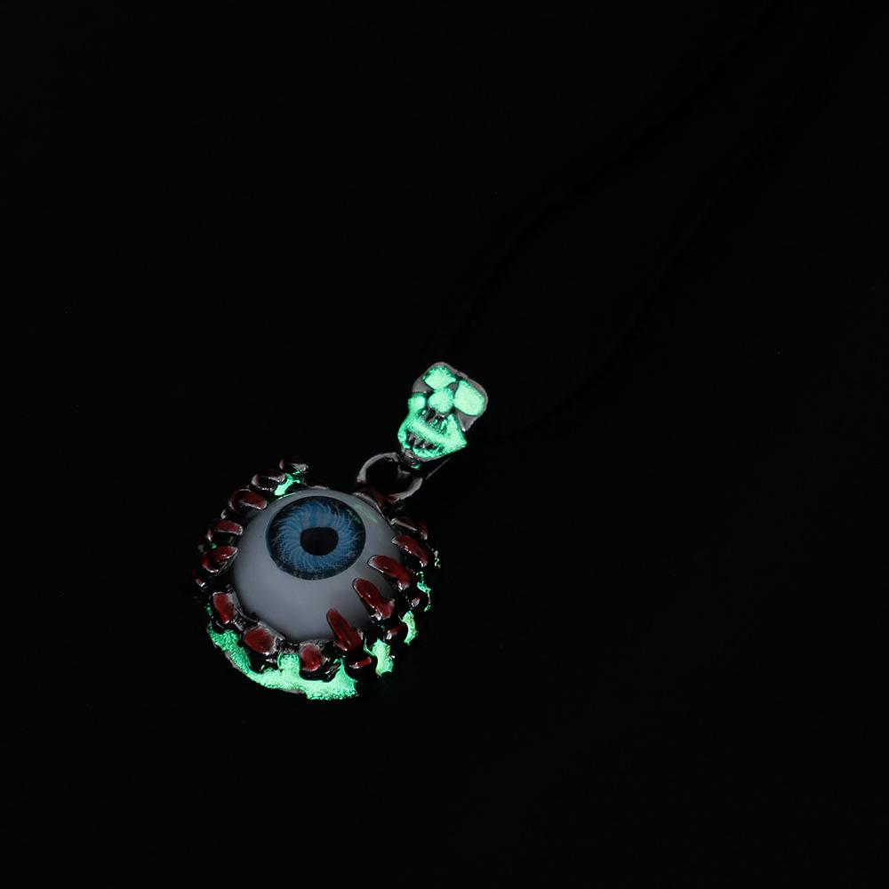 Trendy Personality Men's Creative Design Devil Eye Skull Luminous Necklace