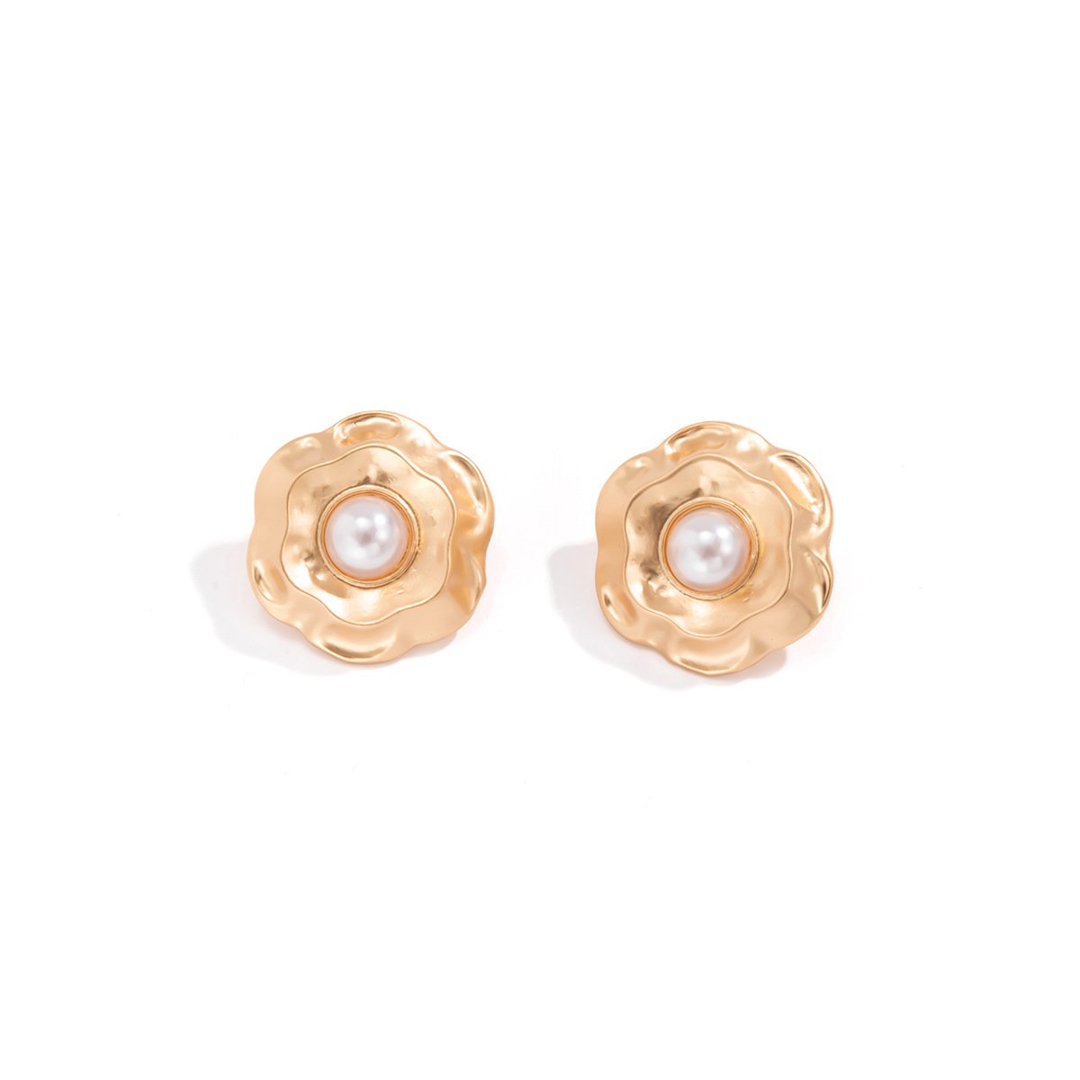 Jewelry retro simple three-dimensional flower earrings female niche temperament indifferent pearl earrings