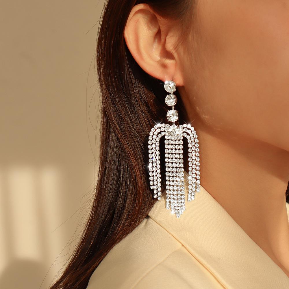E1277 Jewelry Night Super Flash Rhinestone Earrings Exaggerated Geometric U-shaped Ladies Long Earrings