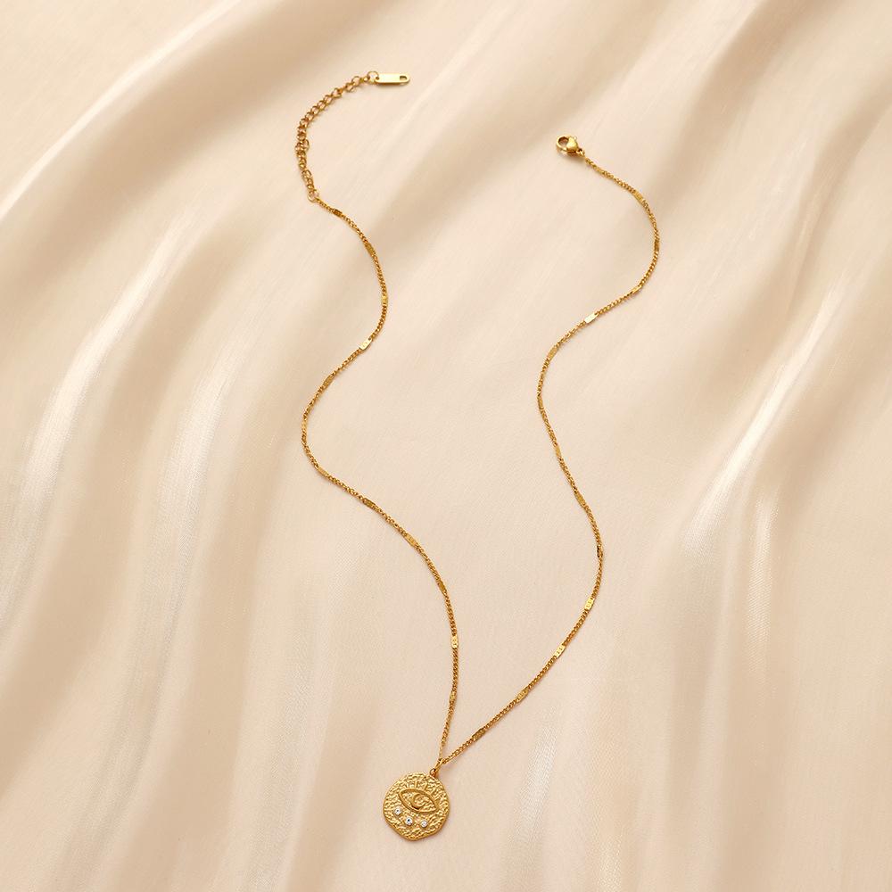 Niche Fashion Simple Personality Retro Stainless Steel Coin Eyelashes Eyes Short Necklace Necklace Female