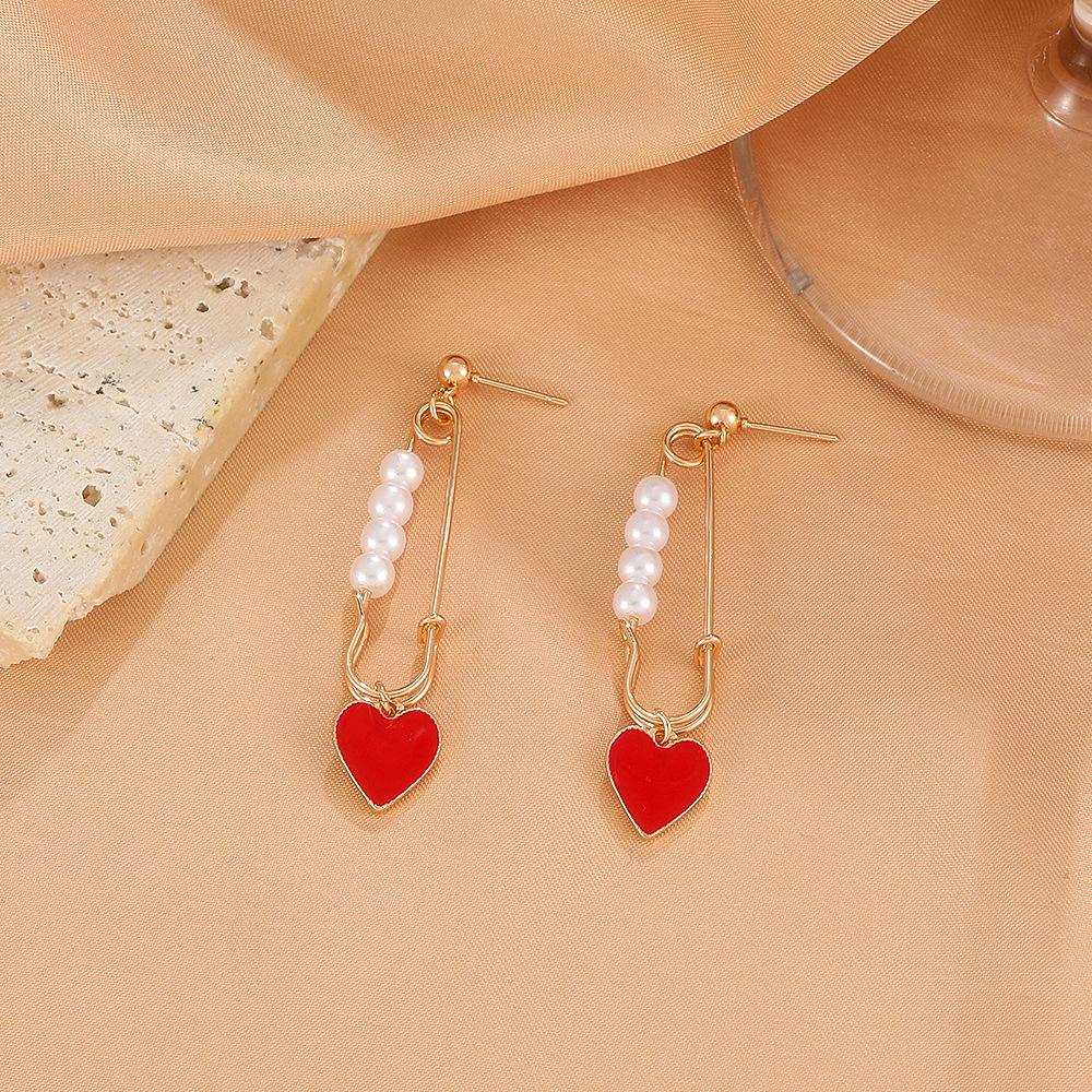 Pearl paperclip earrings female retro fashion creative love pendant earrings ins net red earrings