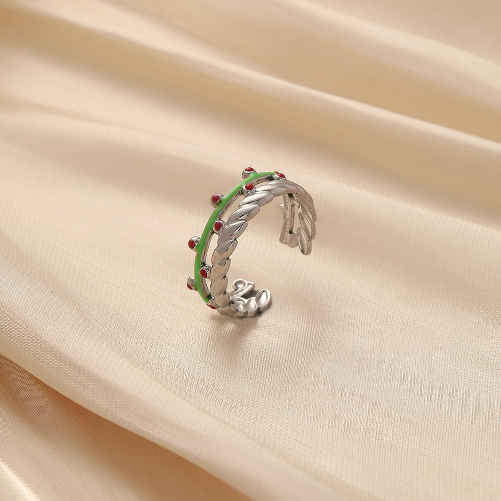 Versatile Fashion Ladies Stainless Steel Creative Design Open Twill Flower Rattan Adjustable Ring