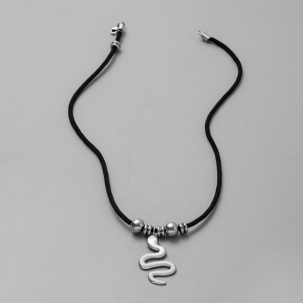 Fashion Simple Personality Versatile Men's Stainless Steel Snake Pendant Rope Short Necklace