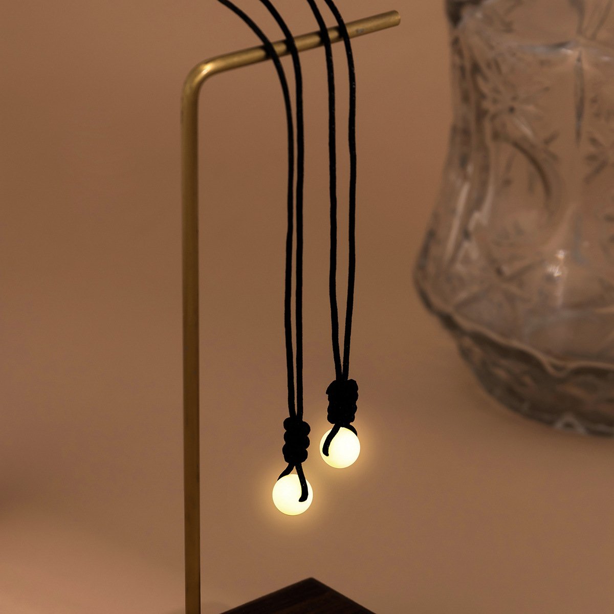 Jewelry Simple Double Layer Luminous Stone Pendant Necklace Women's Versatile Jade Line Adjustable Geometric Necklace